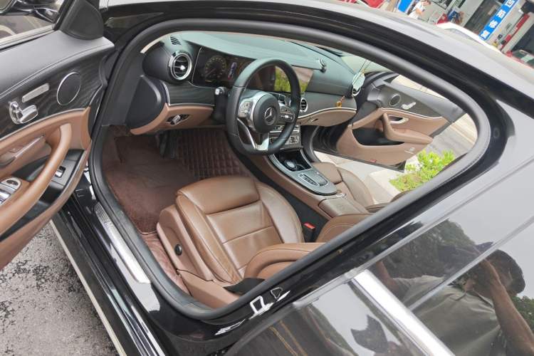 Used Mercedes-Benz E-Class 2019 E 260 L Sport Edition Driver Seat