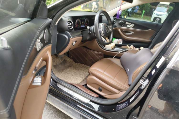 Used Mercedes-Benz E-Class 2019 E 300 L Sport Luxury Edition Driver Seat