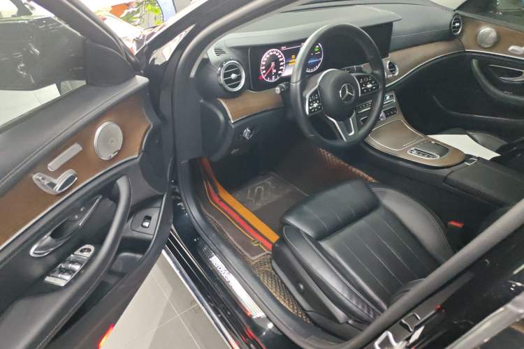 Used Mercedes-Benz E-Class 2019 E 260 L Driver Seat