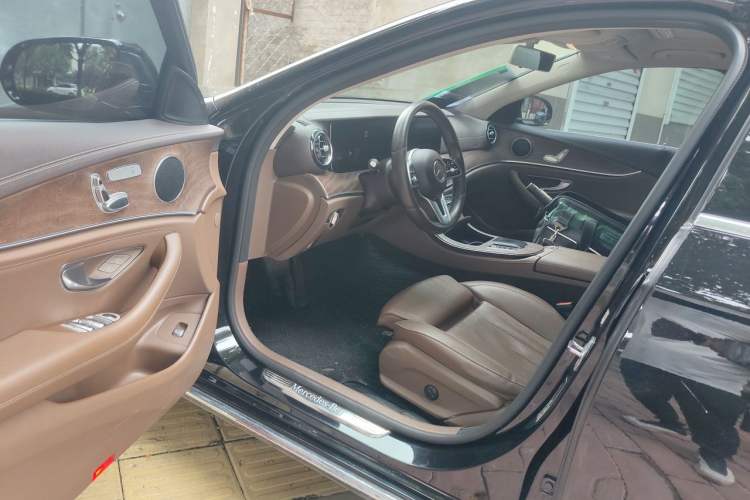 Used Mercedes-Benz E-Class 2019 E 260 L Driver Seat