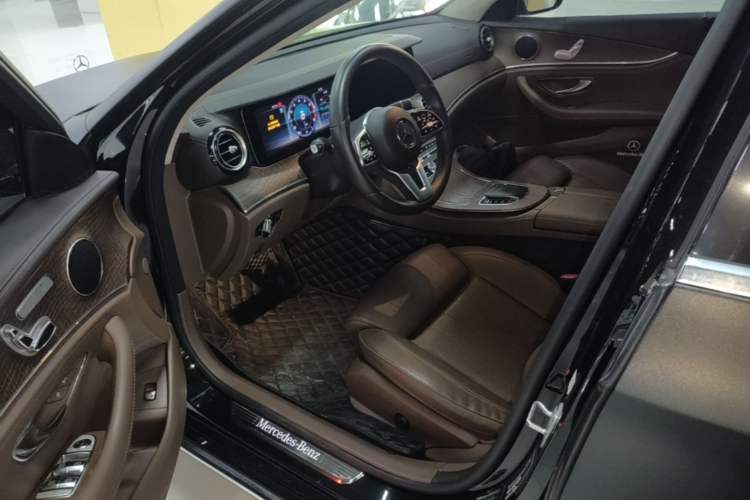 Used Mercedes-Benz E-Class 2019 E 200 L Driver Seat
