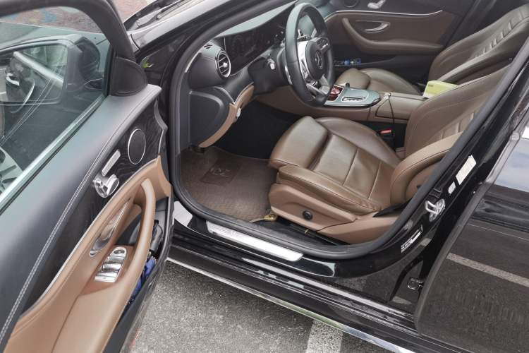 Used Mercedes-Benz E-Class 2019 E 200 L Sport Edition Driver Seat