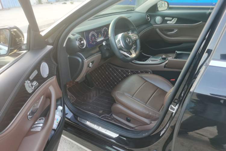 Used Mercedes-Benz E-Class 2019 Restyled E 300 L Sporty and Stylish Edition Driver Seat