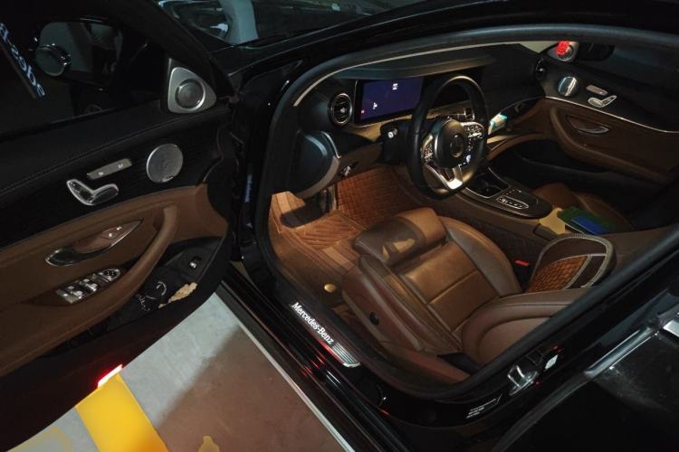 Used Mercedes-Benz E-Class 2019 E 260 L Sport 4MATIC Driver Seat