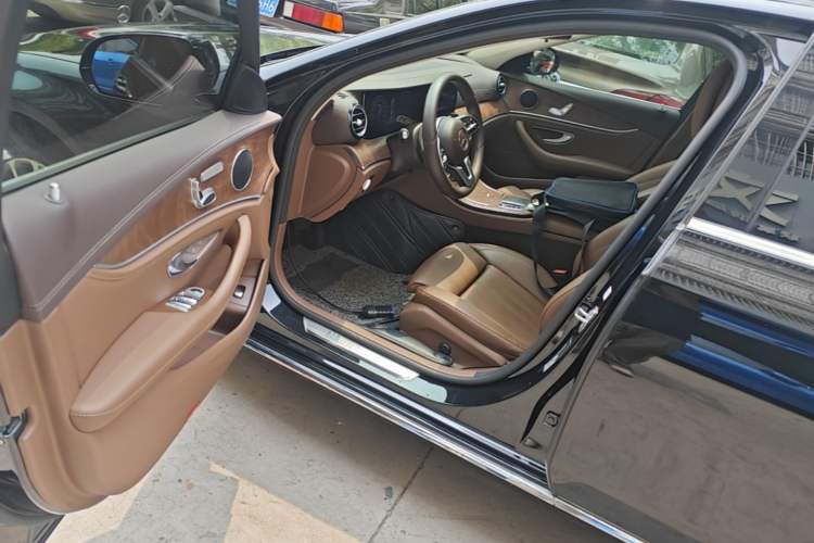 Used Mercedes-Benz E-Class 2019 E 200 L Driver Seat