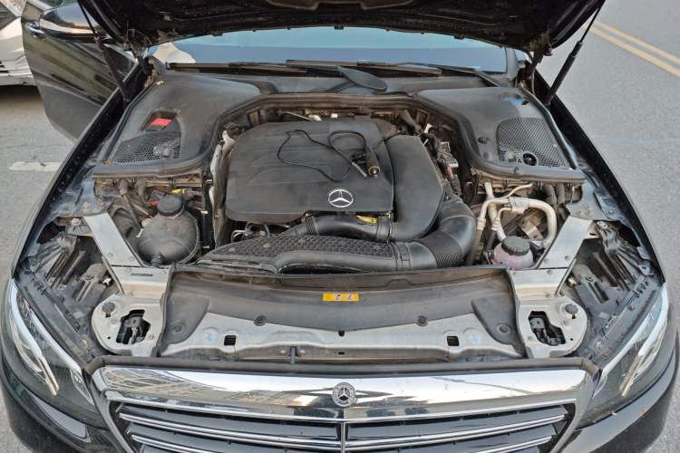 Used Mercedes-Benz E-Class 2019 E 260 L 4MATIC Engine Bay