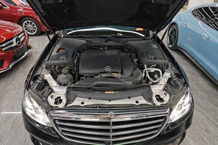 Used Mercedes-Benz E-Class 2019 Facelifted E 300 L Stylish Version Engine Bay