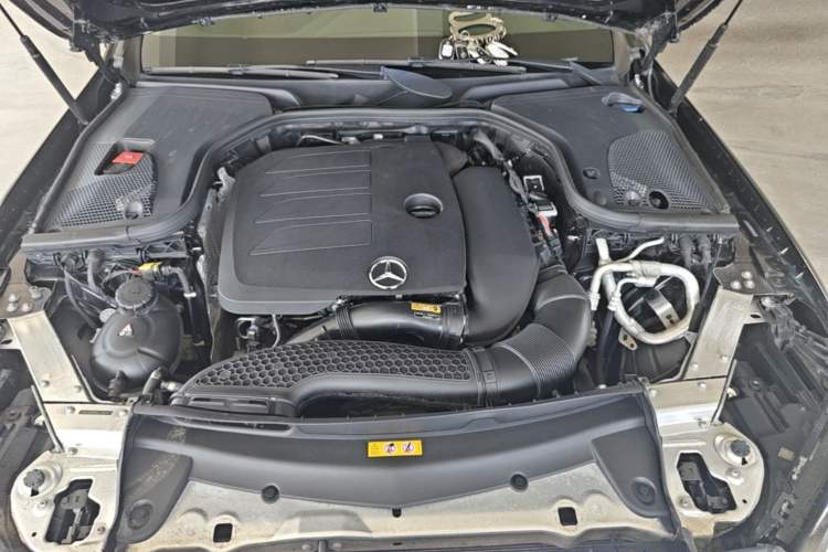 Used Mercedes-Benz E-Class 2019 Restyled E 300 L Luxury Edition Engine Bay