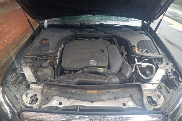 Used Mercedes-Benz E-Class 2019 Restyled E 300 L Luxury Edition Engine Bay