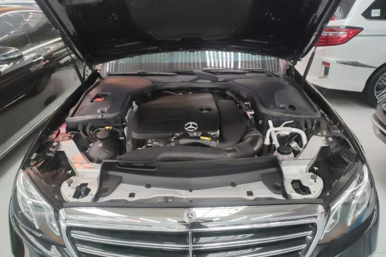 Used Mercedes-Benz E-Class 2019 E 260 L Sport Edition Engine Bay