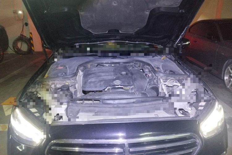 Used Mercedes-Benz E-Class 2019 E 260 L Engine Bay