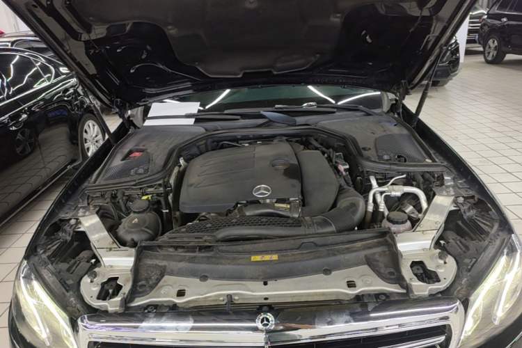 Used Mercedes-Benz E-Class 2019 E 260 L Sport Edition Engine Bay