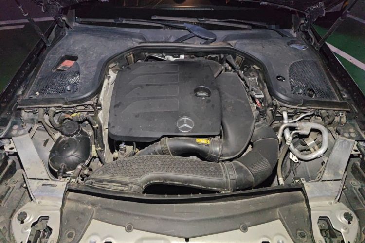 Used Mercedes-Benz E-Class 2019 Restyled E 300 L Luxury Edition Engine Bay