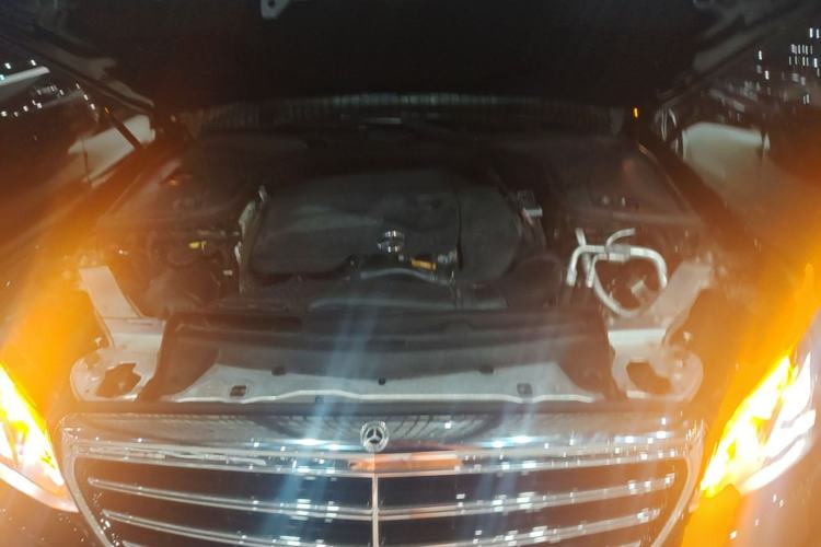 Used Mercedes-Benz E-Class 2019 Facelifted E 300 L Stylish Version Engine Bay