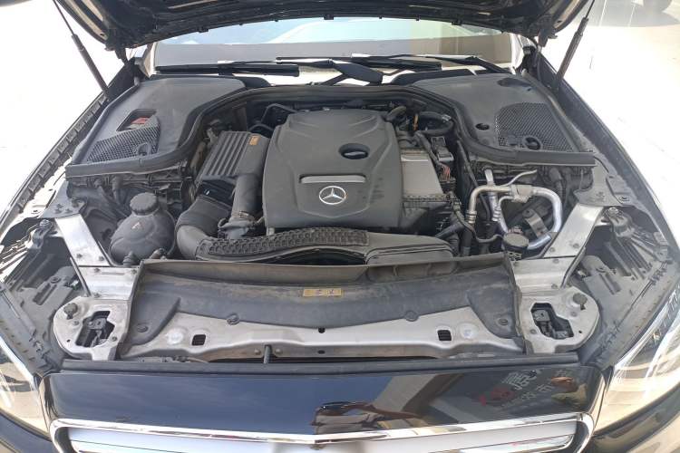 Used Mercedes-Benz E-Class 2019 E 300 L Sport Luxury Edition Engine Bay