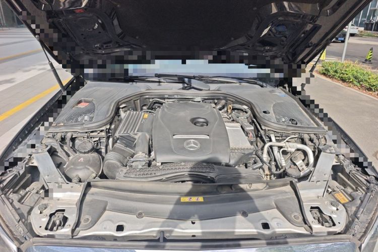 Used Mercedes-Benz E-Class 2019 E 200 L Engine Bay
