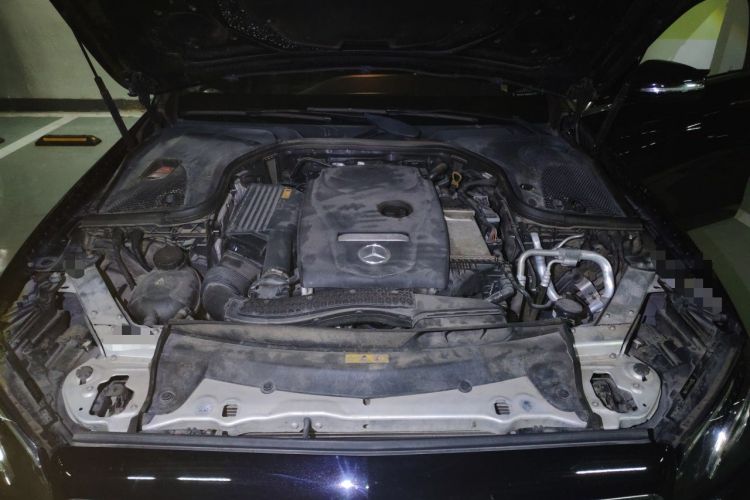 Used Mercedes-Benz E-Class 2019 E 300 L Sport Luxury Edition Engine Bay