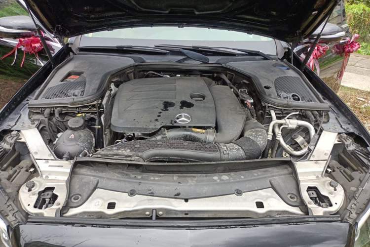 Used Mercedes-Benz E-Class 2019 E 300 L Sport Luxury Edition Engine Bay