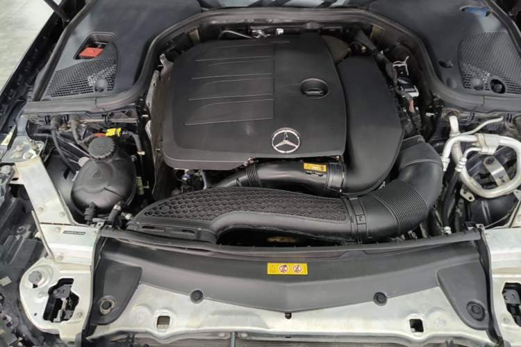 Used Mercedes-Benz E-Class 2019 Restyled E 300 L Sport Luxury Edition Engine Bay