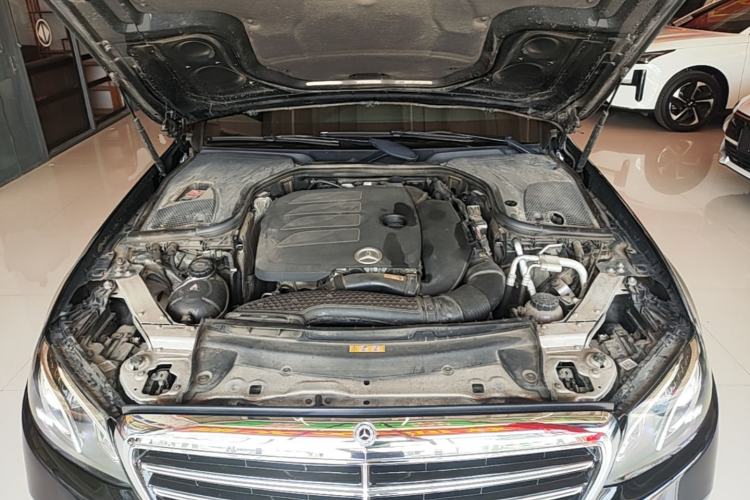 Used Mercedes-Benz E-Class 2019 E 260 Sport Edition Engine Bay