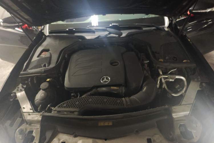 Used Mercedes-Benz E-Class 2019 E 300 L Luxury Model Engine Bay