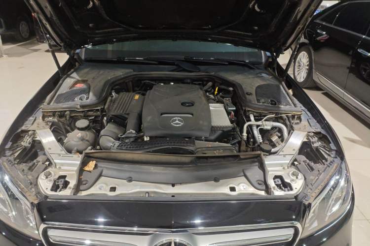 Used Mercedes-Benz E-Class 2019 E 200 L Sport 4MATIC Engine Bay