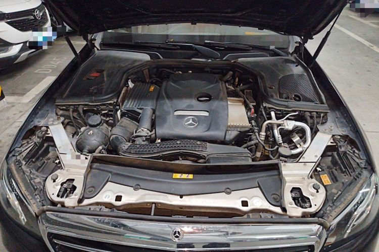 Used Mercedes-Benz E-Class 2019 E 200 L Engine Bay