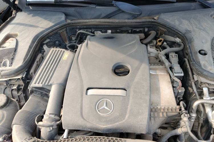 Used Mercedes-Benz E-Class 2019 E 200 L Engine Bay