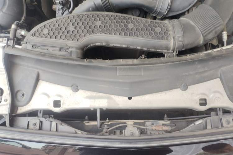 Used Mercedes-Benz E-Class 2019 Restyled E 300 L Sport Luxury Edition Engine Bay