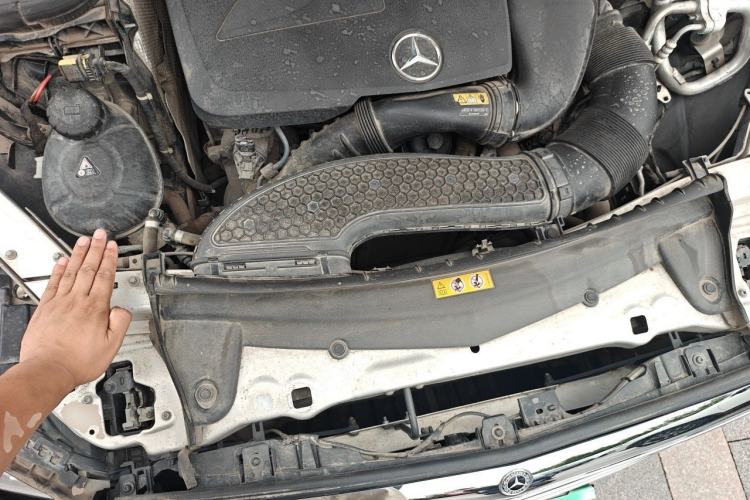 Used Mercedes-Benz E-Class 2019 Restyled E 300 L Sporty and Stylish Edition Engine Bay