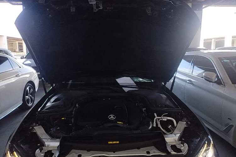 Used Mercedes-Benz E-Class 2019 Restyled E 300 L Sport Luxury Edition Engine Bay