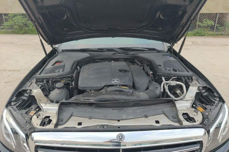 Used Mercedes-Benz E-Class 2019 Facelifted E 300 L Stylish Version Engine Bay