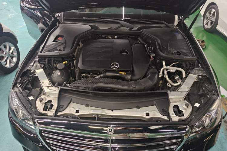 Used Mercedes-Benz E-Class 2019 Restyled E 300 L Sporty and Stylish Edition Engine Bay