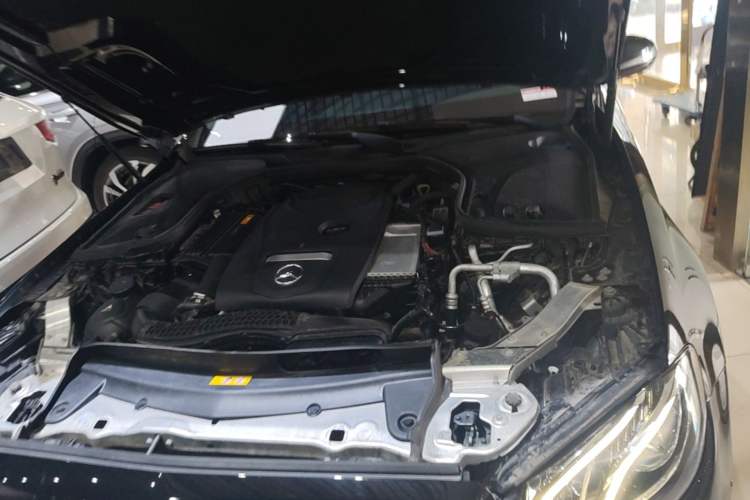 Used Mercedes-Benz E-Class 2019 E 200 L Sport Edition Engine Bay