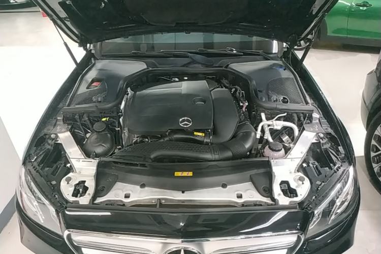 Used Mercedes-Benz E-Class 2019 E 260 L Sport Edition Engine Bay