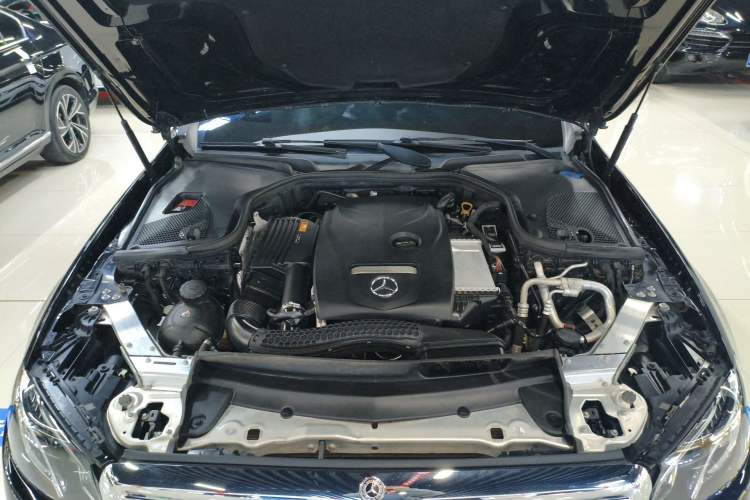 Used Mercedes-Benz E-Class 2019 E 300 L Sport Luxury Edition Engine Bay
