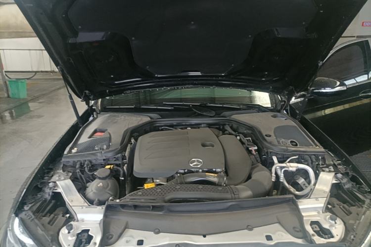 Used Mercedes-Benz E-Class 2019 Facelifted E 300 L Stylish Version Engine Bay