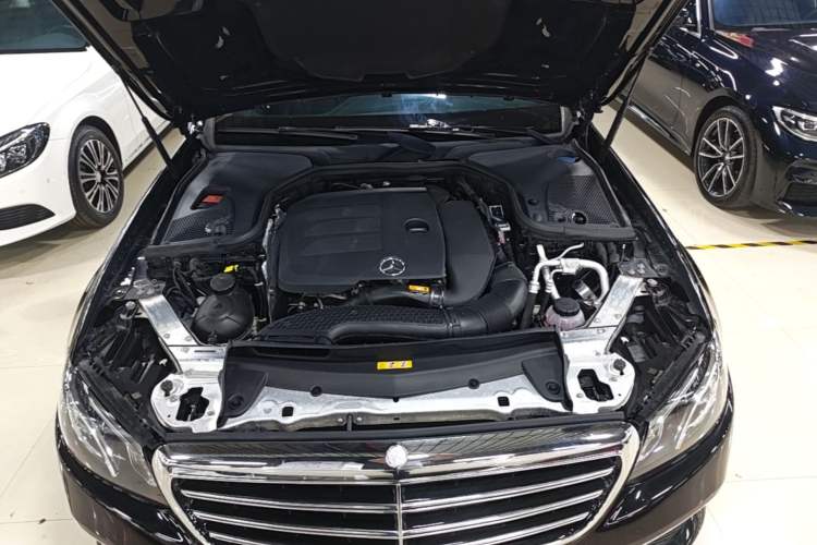 Used Mercedes-Benz E-Class 2019 E 260 L Sport Edition Engine Bay