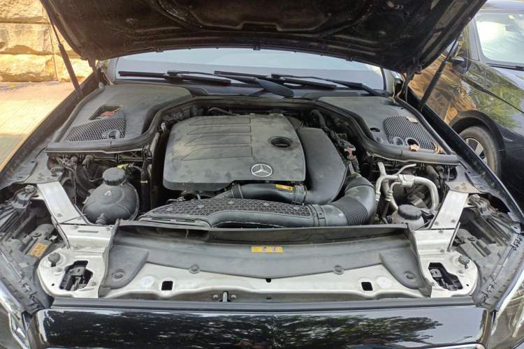 Used Mercedes-Benz E-Class 2019 E 260 L Sport Edition Engine Bay