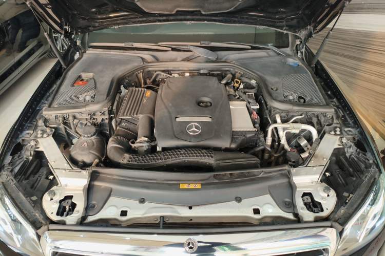 Used Mercedes-Benz E-Class 2019 E 300 L Luxury Model Engine Bay