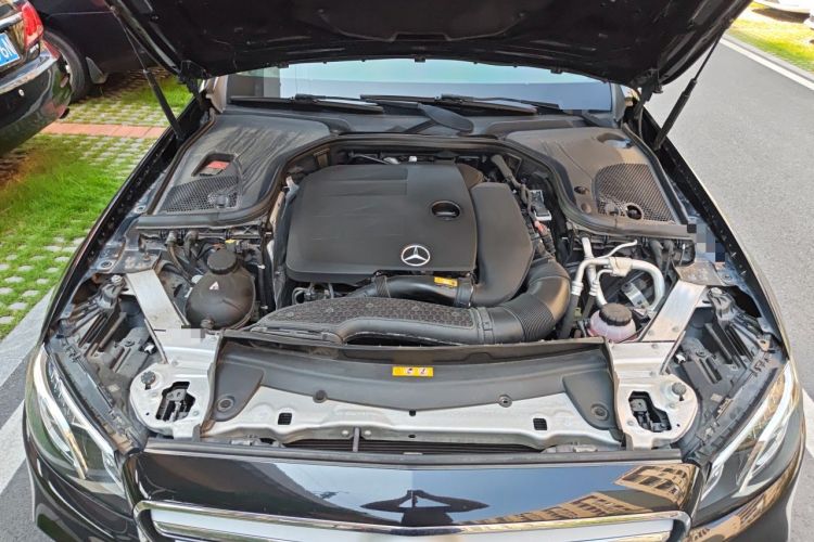 Used Mercedes-Benz E-Class 2019 E 260 L Sport Edition Engine Bay