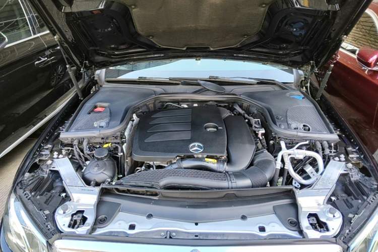 Used Mercedes-Benz E-Class 2019 Facelifted E 300 L Stylish Version Engine Bay