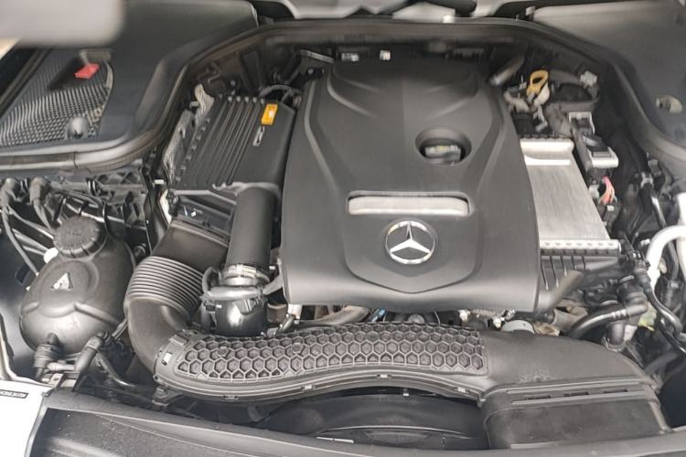 Used Mercedes-Benz E-Class 2019 E 200 L Engine Bay
