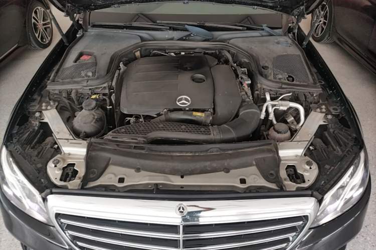Used Mercedes-Benz E-Class 2019 E 260 L 4MATIC Engine Bay