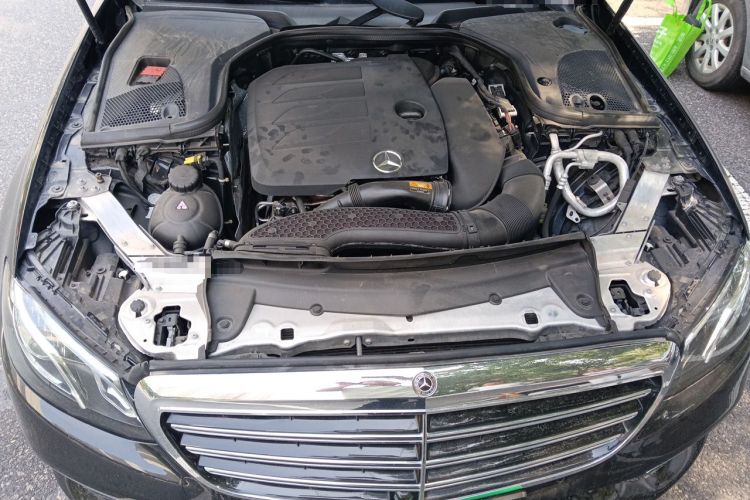 Used Mercedes-Benz E-Class 2019 Facelifted E 300 L Stylish Version Engine Bay