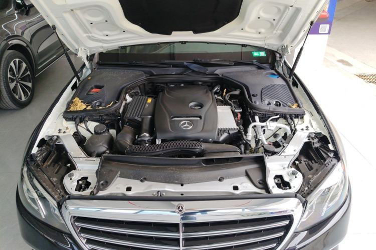 Used Mercedes-Benz E-Class 2019 E 300 L Luxury Model Engine Bay