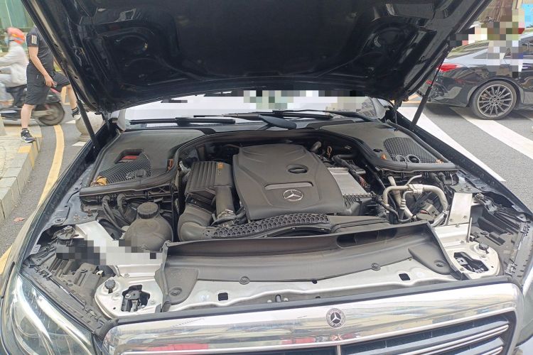 Used Mercedes-Benz E-Class 2019 E 300 L Luxury Model Engine Bay