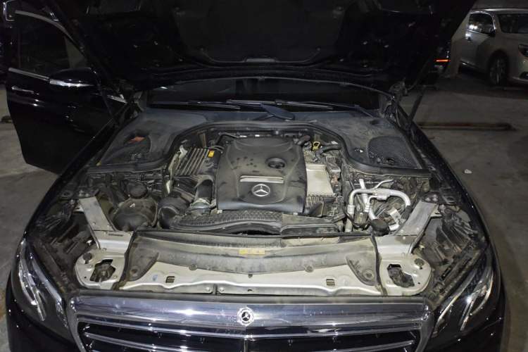 Used Mercedes-Benz E-Class 2019 E 300 L Stylish Model Engine Bay