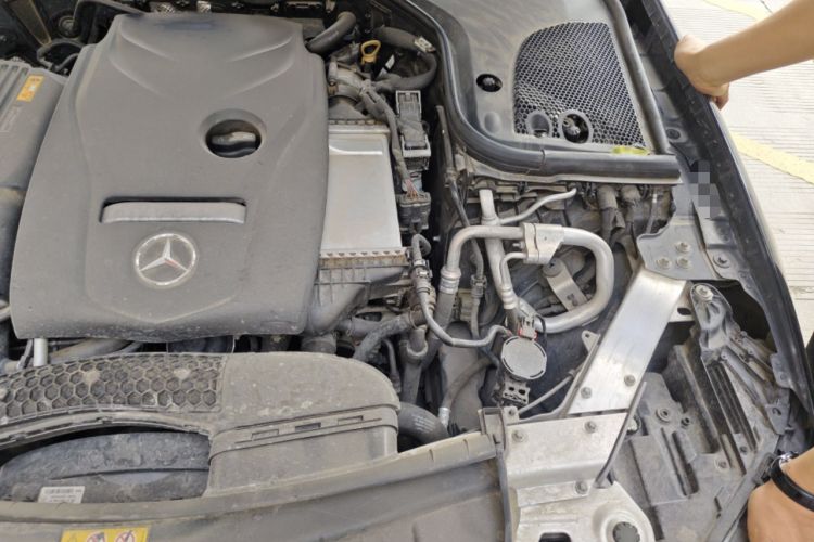 Used Mercedes-Benz E-Class 2019 E 200 L Engine Bay Left