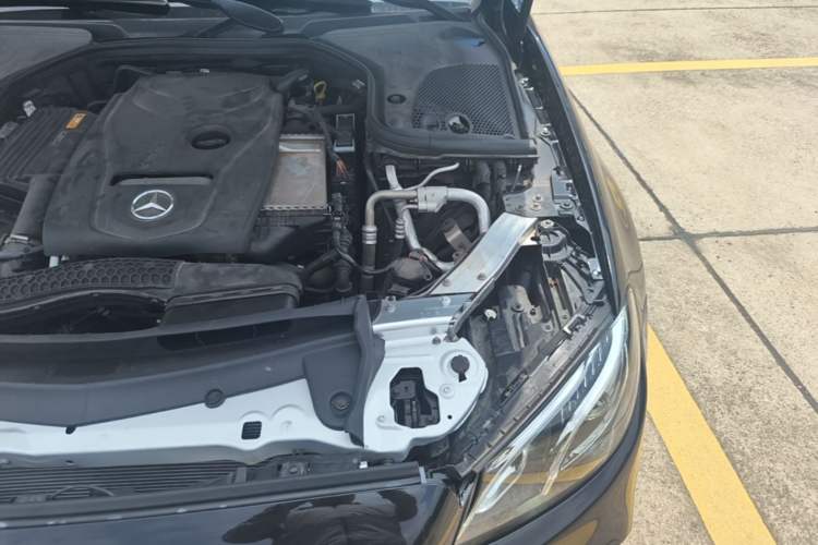 Used Mercedes-Benz E-Class 2019 E 300 L Sporty and Stylish Model Engine Bay Left